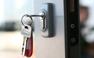 logo-image - c-services